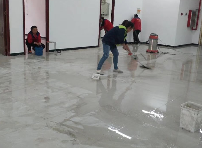 囊谦县保洁公司 (2)